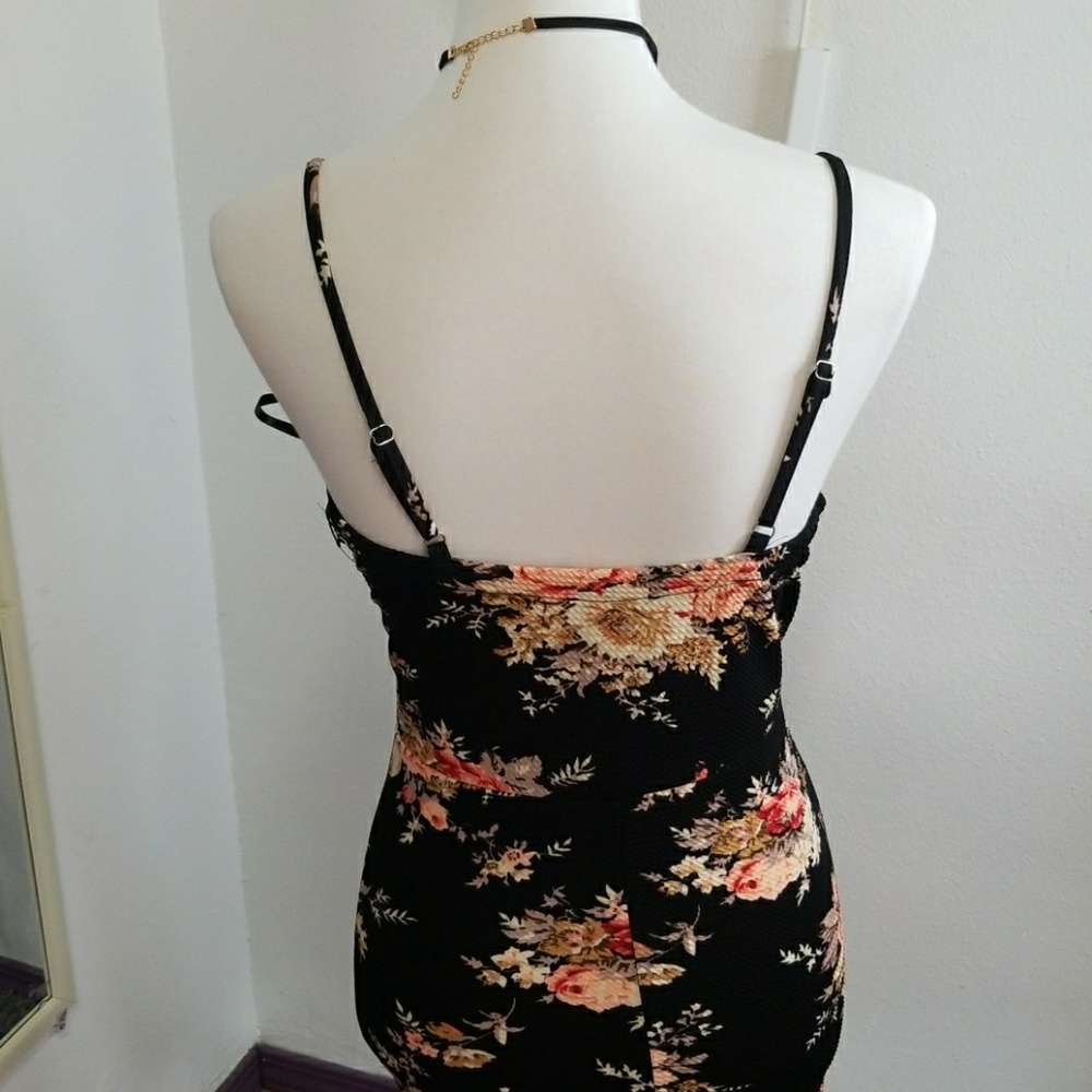 Black with peach floral dress - Picture 6 of 16